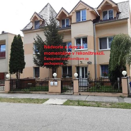 Villa Jakubov Malacky Buitenkant foto